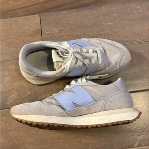 New Balance 237